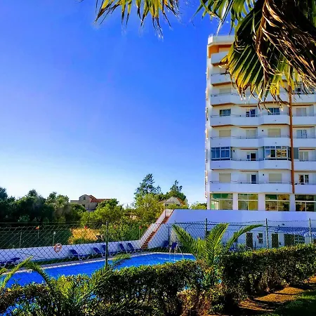 Апартаменты Completely Renovated Apt ☼ Pool, Parking, Balcony Портиман